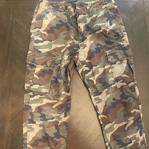 American Eagle. Men’s joggers size 31x30